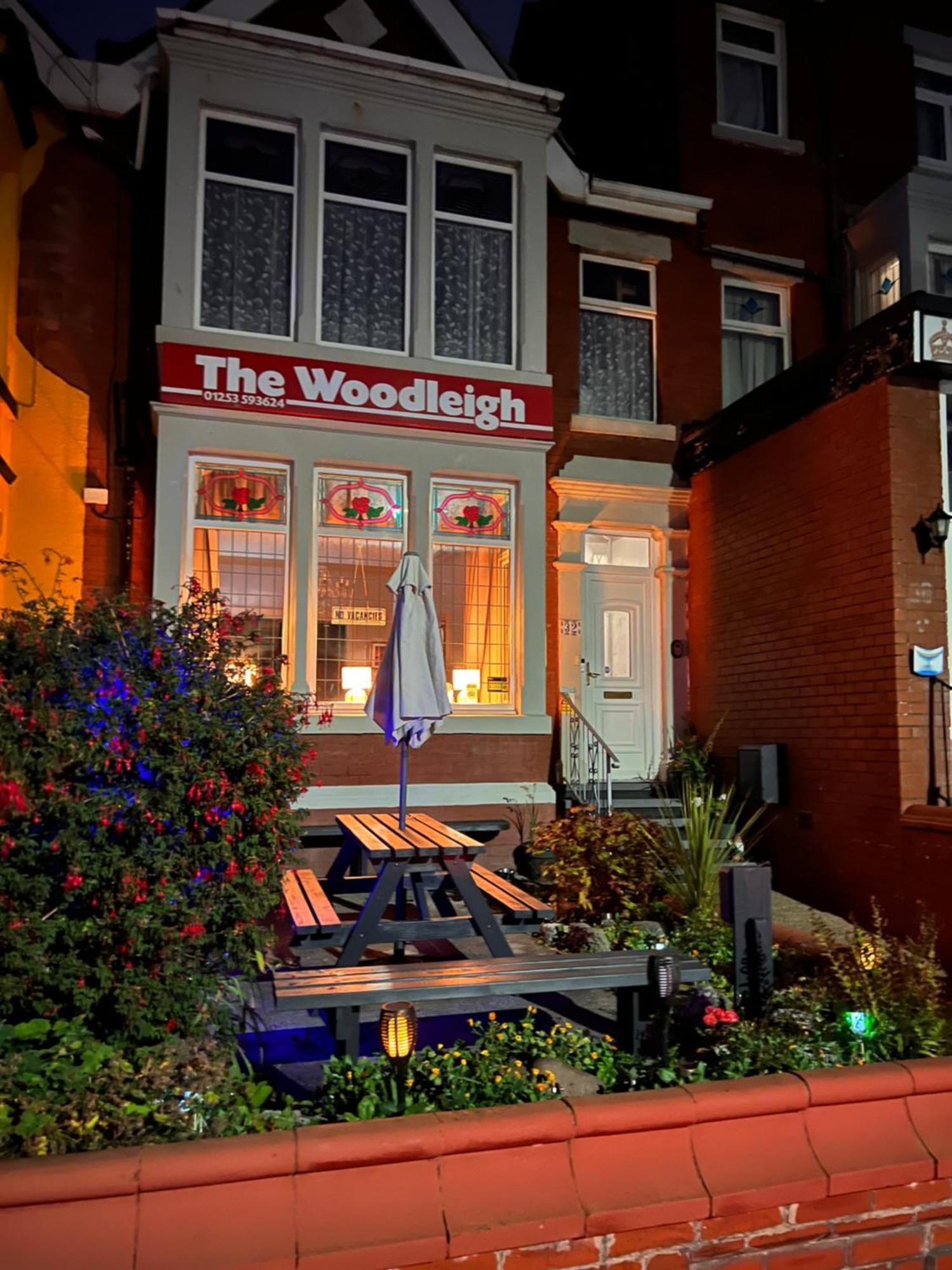 The Woodleigh Family Hotel Blackpool Bagian luar foto